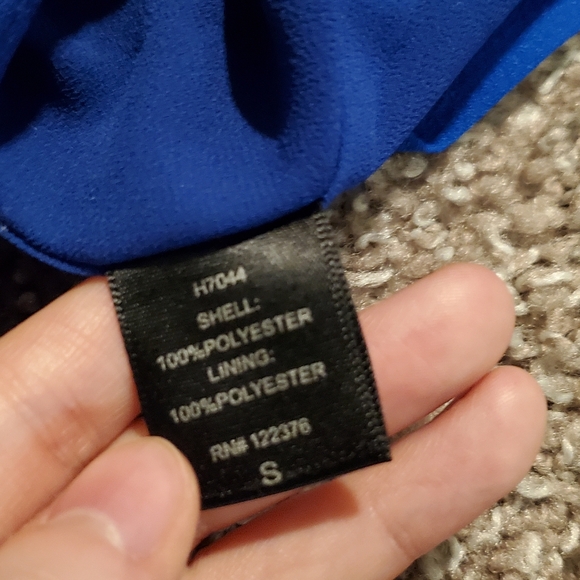 Like New Zipper Blouse - Picture 13 of 13